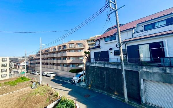 �_�ސ쌧���l�s�_�ސ�搼����3���ڂ̐V�z��ˌ��Ă̏Z�˂���̒��]�ʐ^