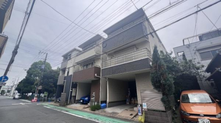 �_�ސ쌧���s����l�J�㒬�̒��È�ˌ��Ă̂��̑����n