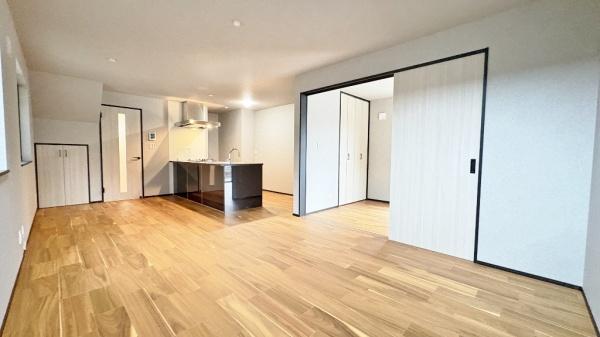 �_�ސ쌧���l�s�ߌ���1���ڂ̐V�z��ˌ��Ẵ��r���O