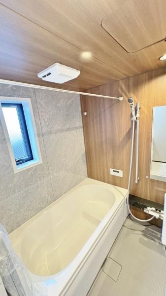 �_�ސ쌧���l�s�ߌ���1���ڂ̐V�z��ˌ��Ă̗���