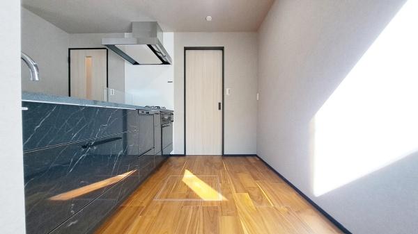 �_�ސ쌧���l�s�ߌ���1���ڂ̐V�z��ˌ��ẴL�b�`��