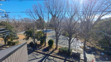 �_�ސ쌧���l�s�ߌ���1���ڂ̐V�z��ˌ��Ă̏Z�˂���̒��]�ʐ^