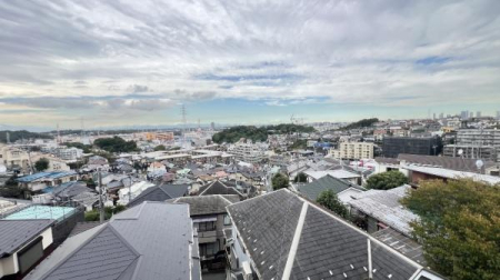 �_�ސ쌧���l�s�ߌ���1���ڂ̐V�z��ˌ��Ă̏Z�˂���̒��]�ʐ^