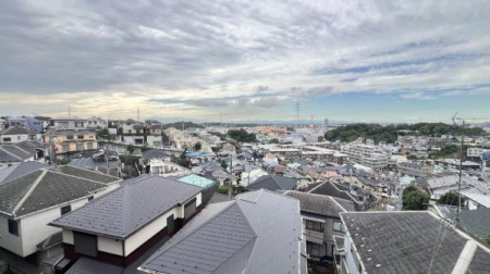 �_�ސ쌧���l�s�ߌ���1���ڂ̐V�z��ˌ��Ă̏Z�˂���̒��]�ʐ^