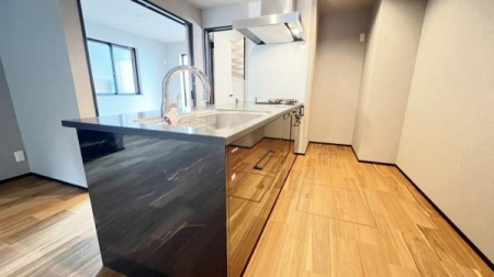 �_�ސ쌧���l�s�ߌ���1���ڂ̐V�z��ˌ��ẴL�b�`��