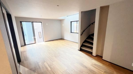 �_�ސ쌧���l�s�ߌ���1���ڂ̐V�z��ˌ��Ẵ��r���O