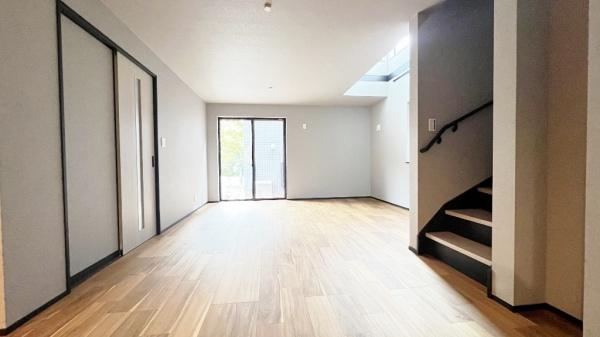 �_�ސ쌧���l�s�ߌ���1���ڂ̐V�z��ˌ��Ẵ��r���O