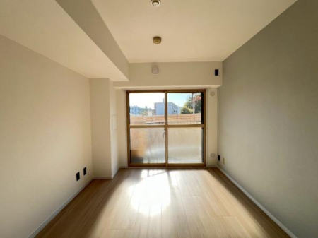 �_�ސ쌧���l�s����k�y���̒��Ã}���V�����̐Q��