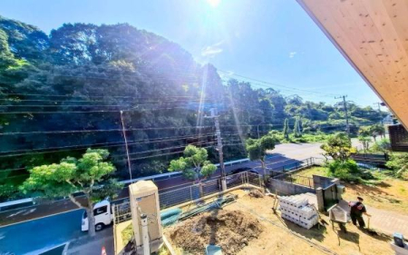 �_�ސ쌧���q�s����3���ڂ̐V�z��ˌ��Ă̏Z�˂���̒��]�ʐ^