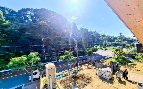 �_�ސ쌧���q�s����3���ڂ̐V�z��ˌ��Ă̏Z�˂���̒��]�ʐ^