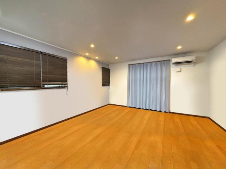 �_�ސ쌧���s�{�O����{��1���ڂ̒��È�ˌ��Ẵ��r���O