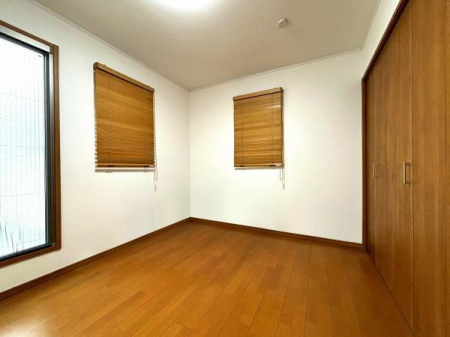 �_�ސ쌧���s�{�O����{��1���ڂ̒��È�ˌ��Ă̐Q��