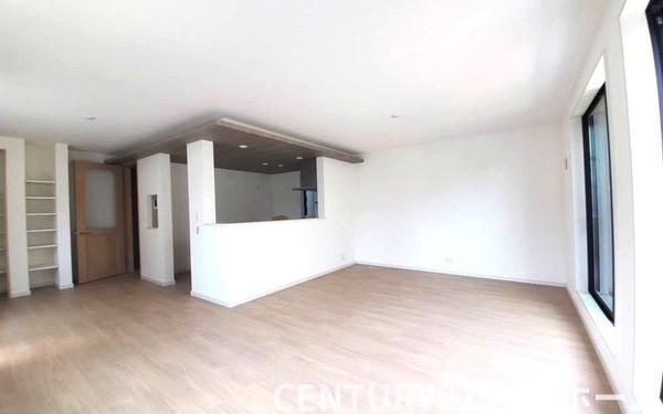 �_�ސ쌧���l�s�ߌ���k����7���ڂ̐V�z��ˌ��Ẵ��r���O