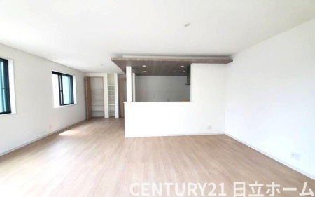 �_�ސ쌧���l�s�ߌ���k����7���ڂ̐V�z��ˌ��Ẵ��r���O