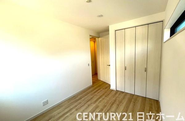 �_�ސ쌧���l�s�ߌ���k����7���ڂ̐V�z��ˌ��Ă̎q������