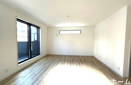 �_�ސ쌧���l�s�ߌ���k����7���ڂ̐V�z��ˌ��Ẵ��r���O