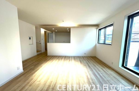 �_�ސ쌧���l�s�ߌ���k����7���ڂ̐V�z��ˌ��Ẵ��r���O