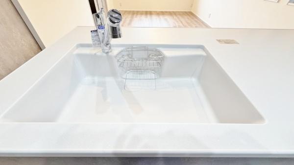 �_�ސ쌧���l�s�˒ˋ敽�˒��̐V�z��ˌ��ẴL�b�`��