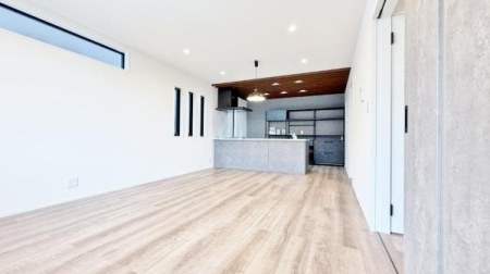 �_�ސ쌧���l�s�˒ˋ敽�˒��̐V�z��ˌ��Ẵ��r���O