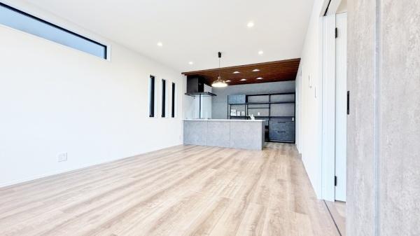 �_�ސ쌧���l�s�˒ˋ敽�˒��̐V�z��ˌ��Ẵ��r���O