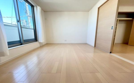 �_�ސ쌧���s�����撷��7���ڂ̒��È�ˌ��Ă̐Q��