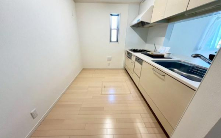 �_�ސ쌧���s�����撷��7���ڂ̒��È�ˌ��ẴL�b�`��