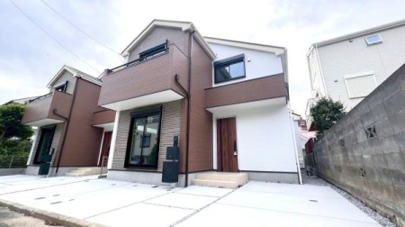 �_�ސ쌧���l�s�`��擌�i�J3���ڂ̐V�z��ˌ��Ă̑O�ʓ��H�܂ތ��n�ʐ^