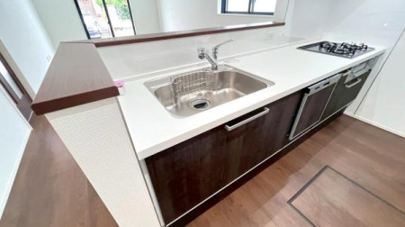 �_�ސ쌧���l�s�`��擌�i�J3���ڂ̐V�z��ˌ��ẴL�b�`��