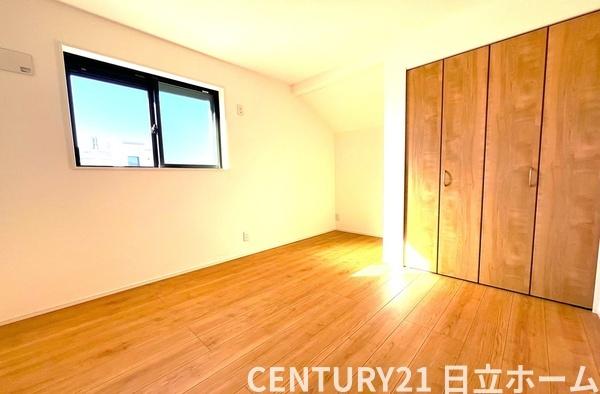 �_�ސ쌧���l�s�`���ێR��2���ڂ̐V�z��ˌ��Ă̎q������