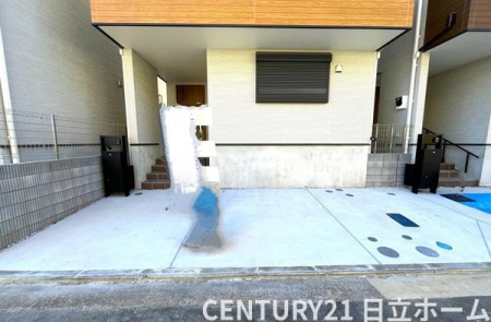 �_�ސ쌧���l�s�`���ێR��2���ڂ̐V�z��ˌ��Ă̒��ԏ�