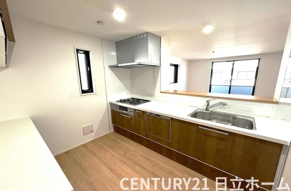 �_�ސ쌧���l�s�`���ێR��2���ڂ̐V�z��ˌ��ẴL�b�`��