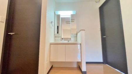 �_�ސ쌧���l�s�`���`���6���ڂ̒��È�ˌ��Ă̐��ʑ�E���ʏ�