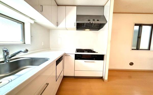 �_�ސ쌧���l�s�ۓy�P�J��V���P�u1���ڂ̒��È�ˌ��ẴL�b�`��