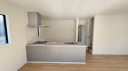 �_�ސ쌧���l�s���a�򒆉��k3���ڂ̐V�z��ˌ��Ẵ��r���O