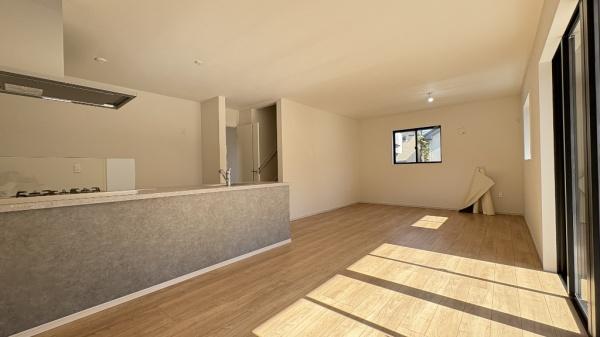 �_�ސ쌧���l�s���a�򒆉��k3���ڂ̐V�z��ˌ��Ẵ��r���O