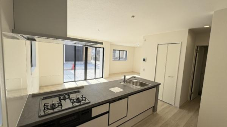 �_�ސ쌧���l�s���a�򒆉��k3���ڂ̐V�z��ˌ��ẴL�b�`��