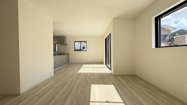 �_�ސ쌧���l�s���a�򒆉��k3���ڂ̐V�z��ˌ��Ẵ��r���O