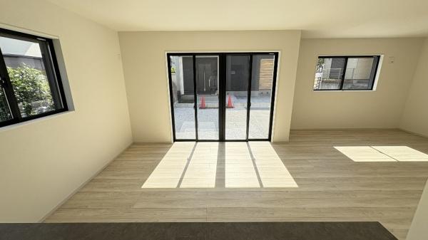 �_�ސ쌧���l�s���a�򒆉��k3���ڂ̐V�z��ˌ��Ẵ��r���O