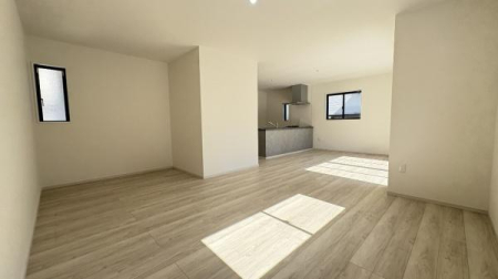 �_�ސ쌧���l�s���a�򒆉��k3���ڂ̐V�z��ˌ��Ẵ��r���O