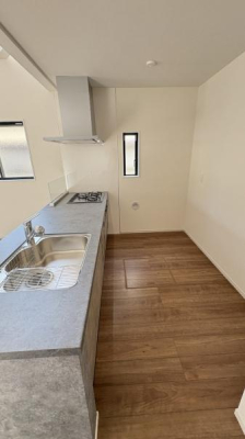 �_�ސ쌧���l�s���a�򒆉��k3���ڂ̐V�z��ˌ��ẴL�b�`��