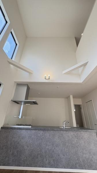 �_�ސ쌧���l�s���a�򒆉��k3���ڂ̐V�z��ˌ��Ẵ��r���O