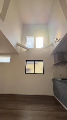 �_�ސ쌧���l�s���a�򒆉��k3���ڂ̐V�z��ˌ��Ẵ��r���O