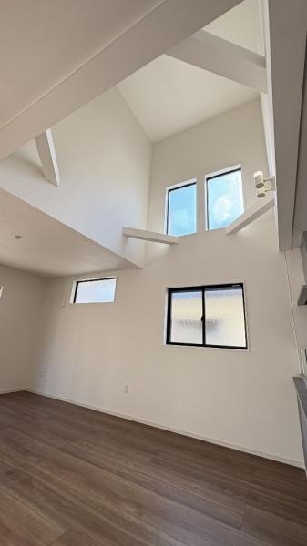 �_�ސ쌧���l�s���a�򒆉��k3���ڂ̐V�z��ˌ��Ẵ��r���O