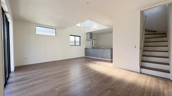 �_�ސ쌧���l�s���a�򒆉��k3���ڂ̐V�z��ˌ��Ẵ��r���O