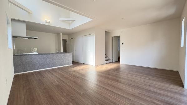 �_�ސ쌧���l�s���a�򒆉��k3���ڂ̐V�z��ˌ��Ẵ��r���O