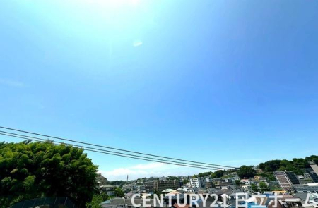 �_�ސ쌧���l�s�ۓy�P�J�搣�˃P�J���̒��Ã}���V�����̏Z�˂���̒��]�ʐ^