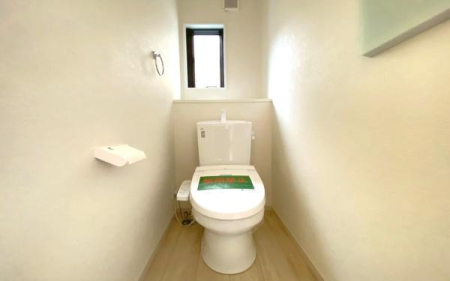 �_�ސ쌧���s�����扤�T����6���ڂ̐V�z��ˌ��Ẵg�C��