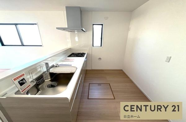 �_�ސ쌧���l�s��撆�c��5���ڂ̐V�z��ˌ��ẴL�b�`��