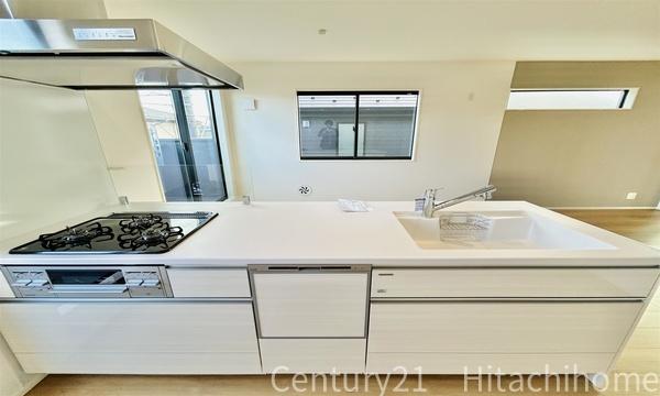 �_�ސ쌧���l�s�˒ˋ拂�򒬂̐V�z��ˌ��ẴL�b�`��