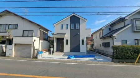 �_�ސ쌧���s�{�O�擌�L�n3���ڂ̐V�z��ˌ��Ă̌��n�O�ώʐ^